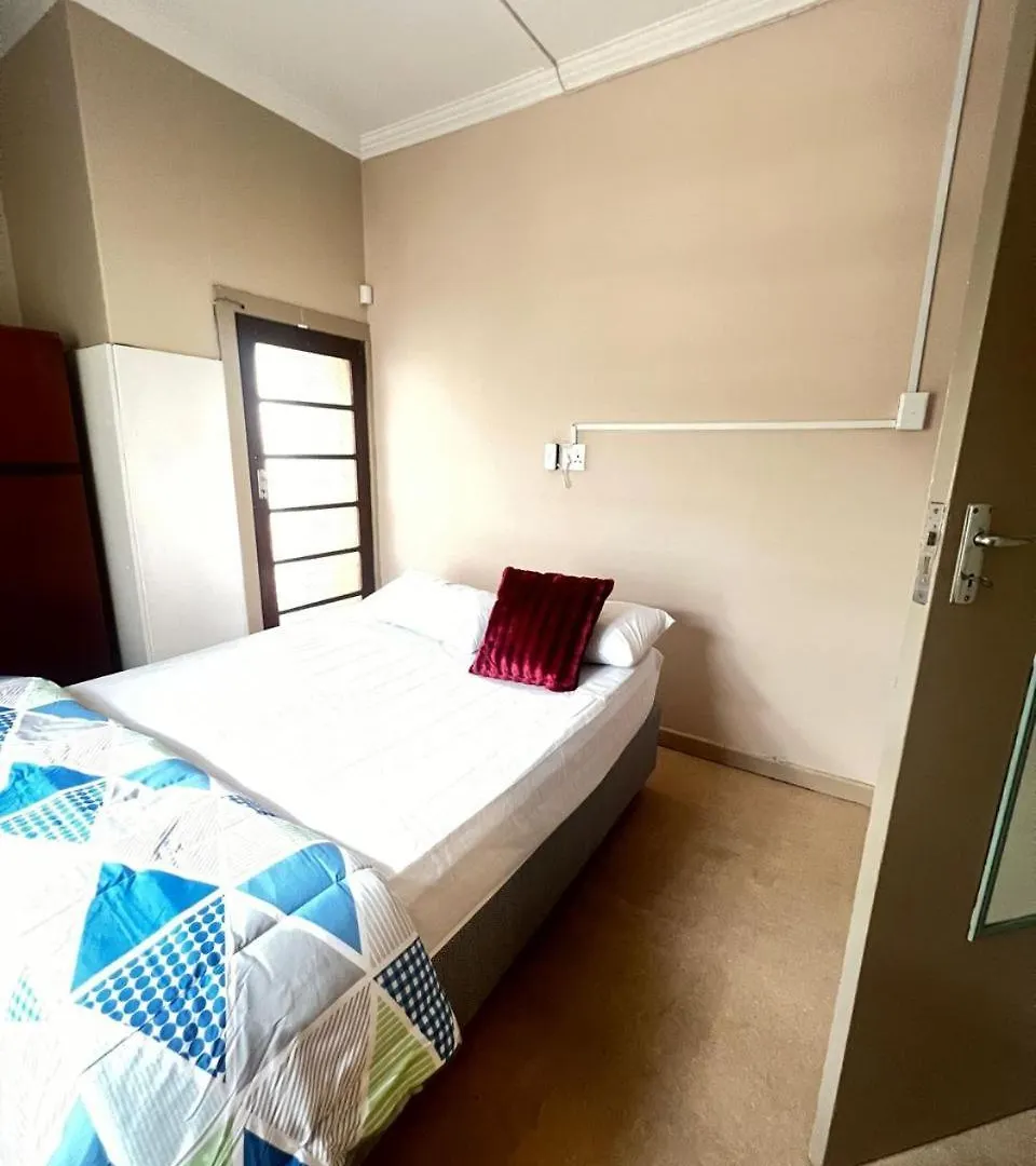 Triple S Guest House Κέιπ Τάουν